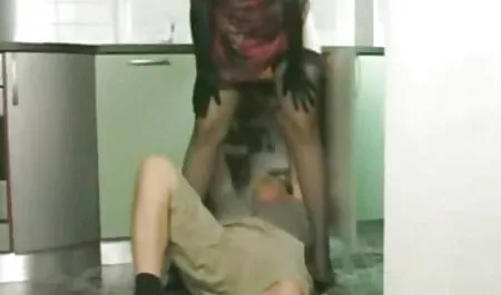 瘦宝贝必须骑怪物鸡巴